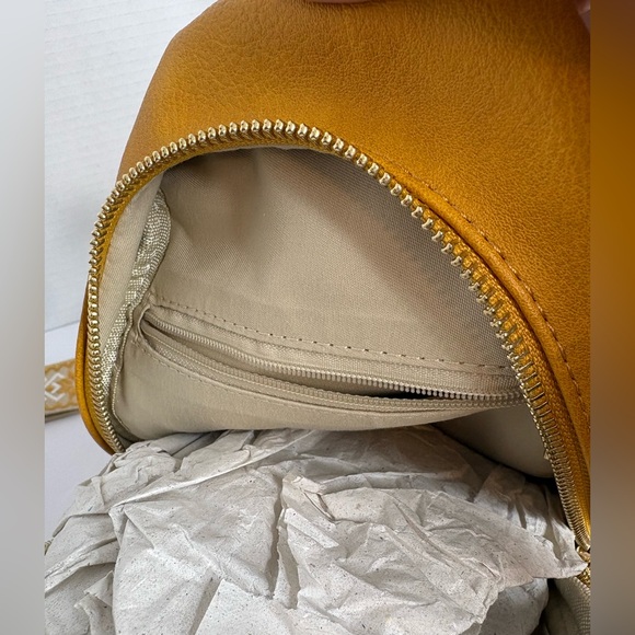Mini Backpack Bag Yellow NWOT - Picture 10 of 11